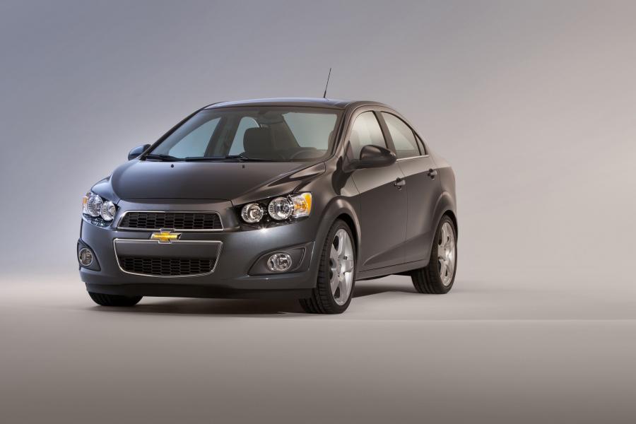  Chevrolet Sonic Sedan 2012 года  (фото 11 из 12)